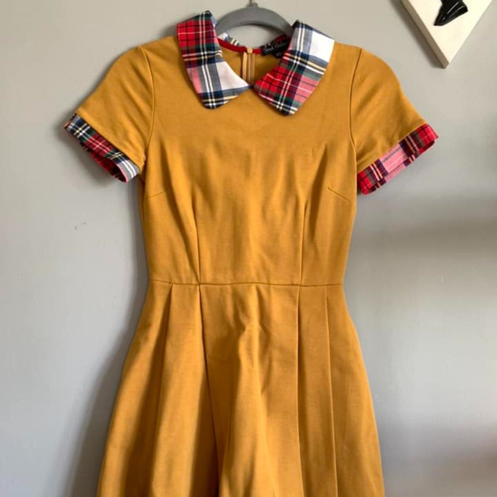 Smak Parlour XS Retro Modcloth mustard plaid